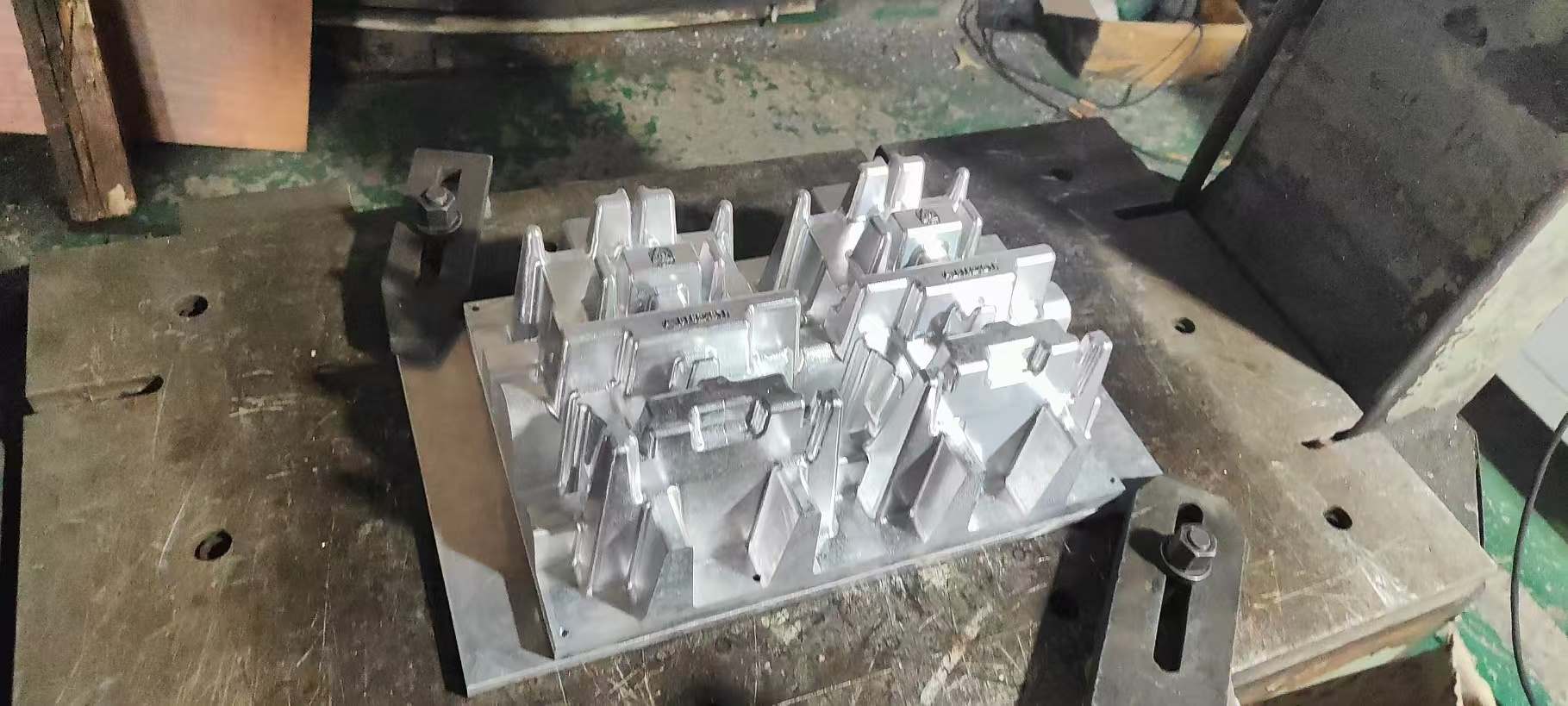 molds for produce pulp molded packaging